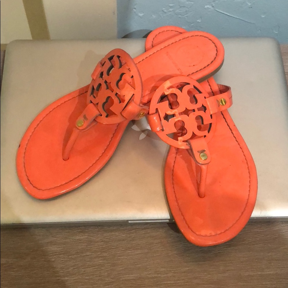 *Tory Burch Sandals - Size 9 M - Sea Coral